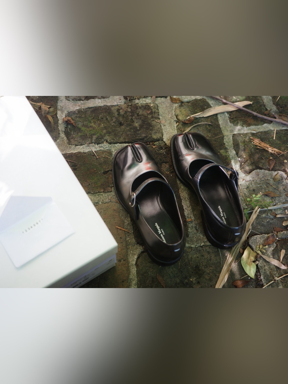 Maison Martin Margiela Black/Silver Leather Tabi Mary Jane Strap Loafers - Picture 2 of 6
